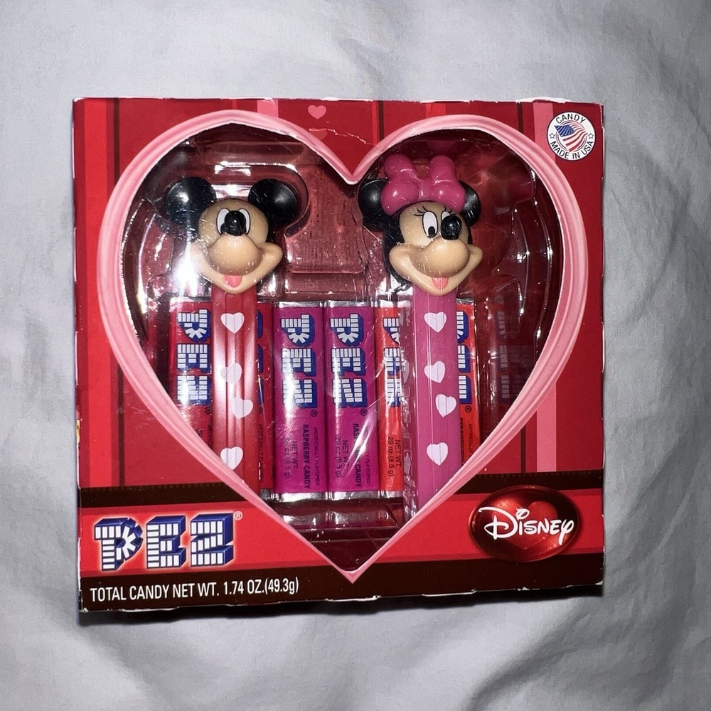 Pez MICKEY AND MINNIE VALENTINE GIFT SET ~ 6 Pez Candy Refills ~ FRIENDS FOREVER